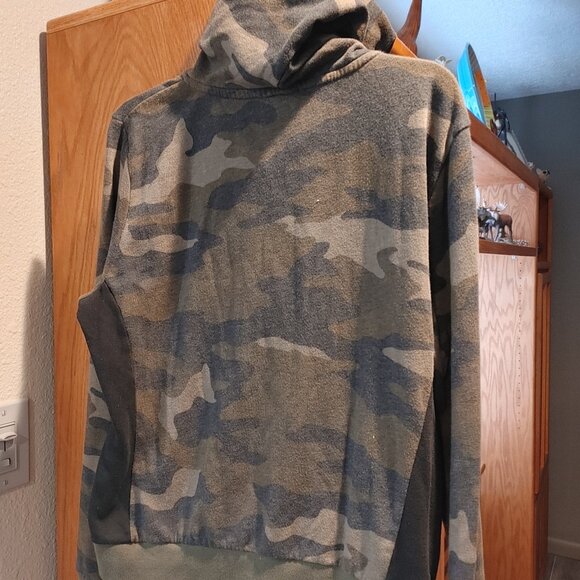 PINK Victoria’s Secret Camo Full Zip Hoodie - Picture 2 of 4
